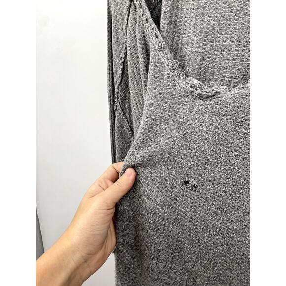 Free people gray oversized distressed thermal - Picture 3 of 11